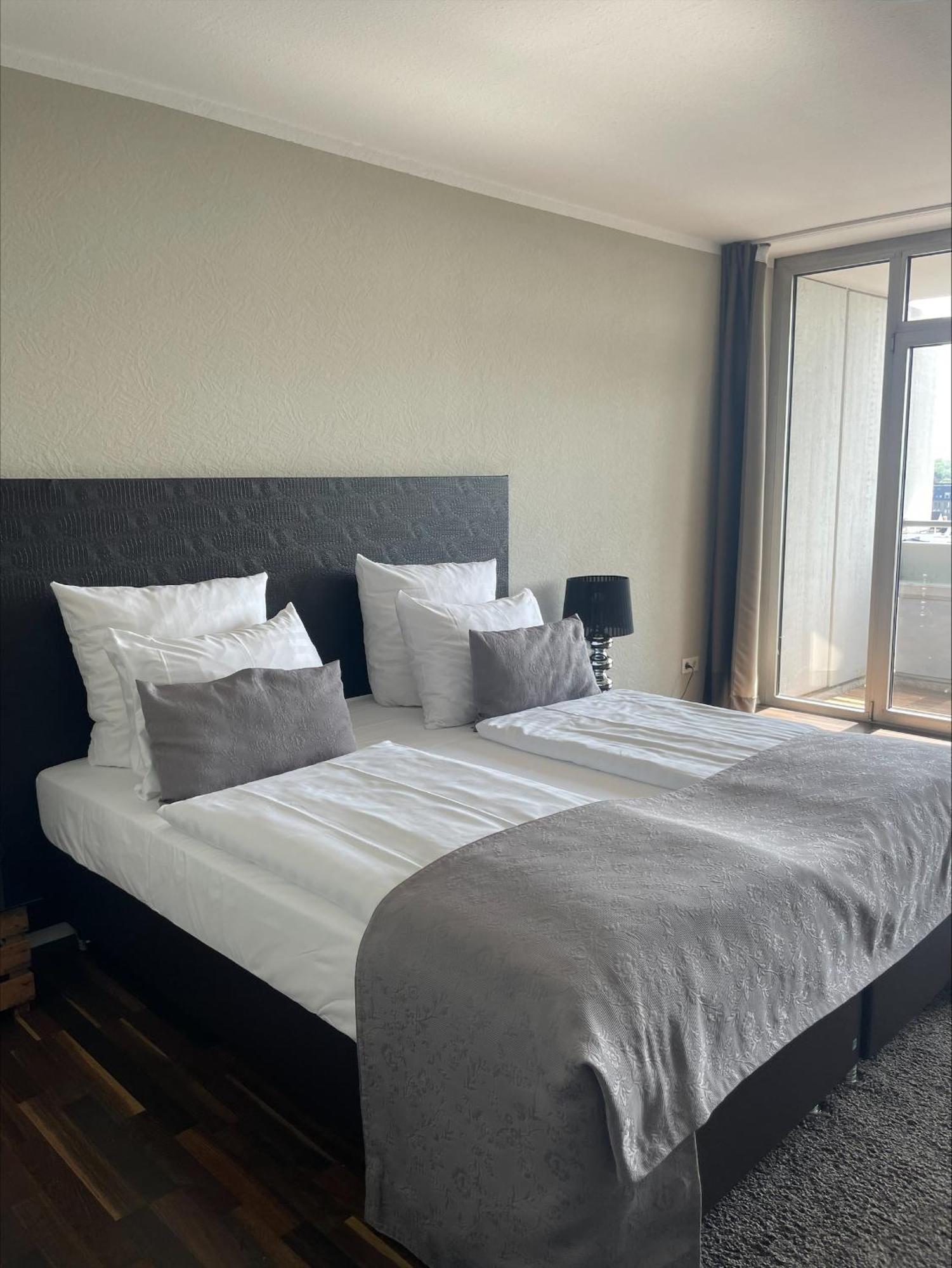 Rheinblick Apartments Cologne Extérieur photo